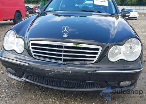 2007 Mercedes-Benz C 230 Sport from USA, damaged, VIN WDBRF52H57E025736